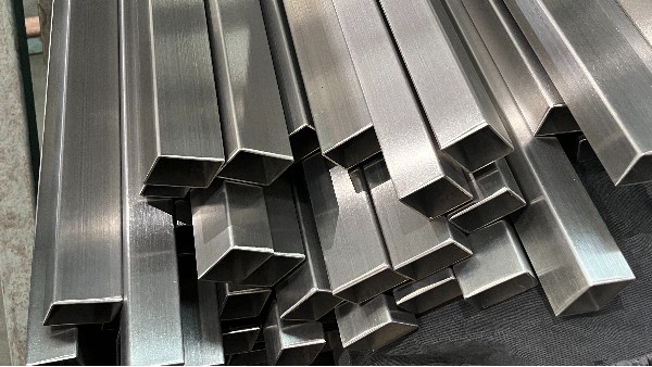 為什么海濱城市都選316L不銹鋼管？